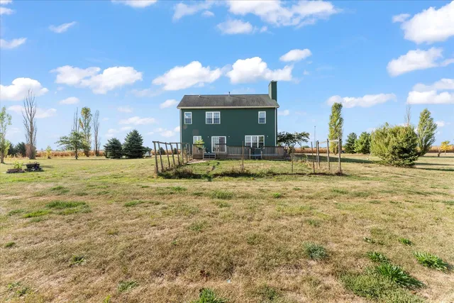 $410,000 | 1376 East 2950 North Road, Mansfield, IL 61854