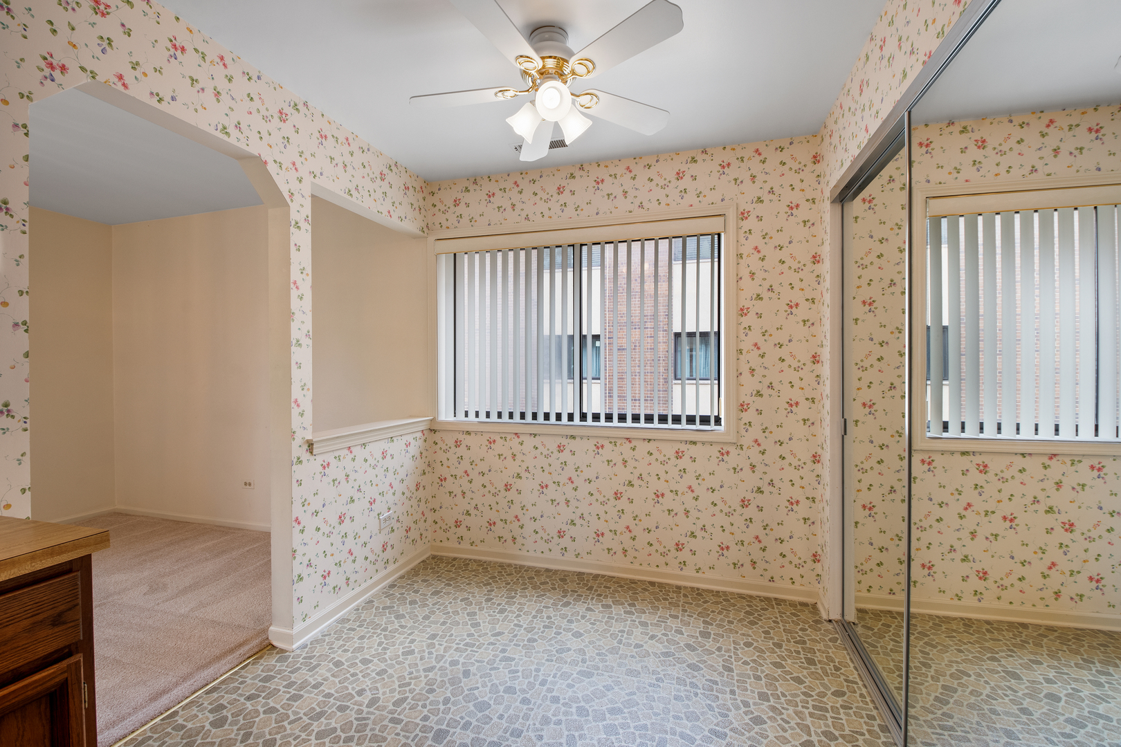 9242 Gross Point Road, Unit B211 Skokie, IL 60077 - Photo 12 of 19 Gallery Image 12