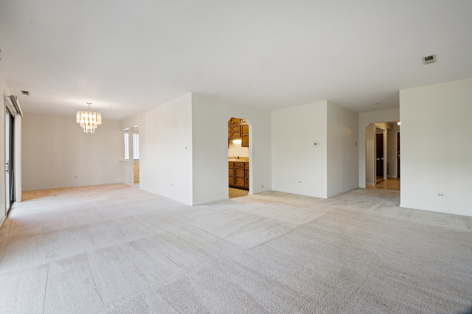 9242 Gross Point Road, Unit B211 Skokie, IL 60077 - Photo 8 of 19 Gallery Image 8