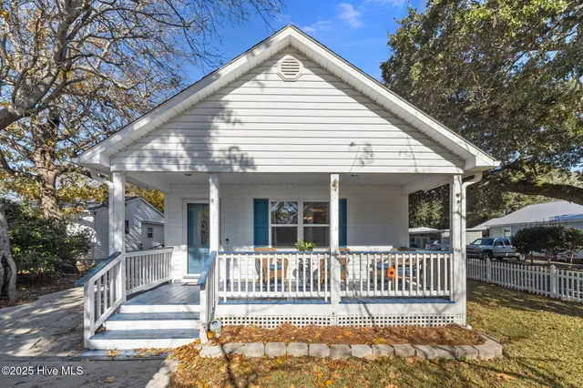 $400,000 | 2641 Lennoxville Road, Beaufort, NC 28516