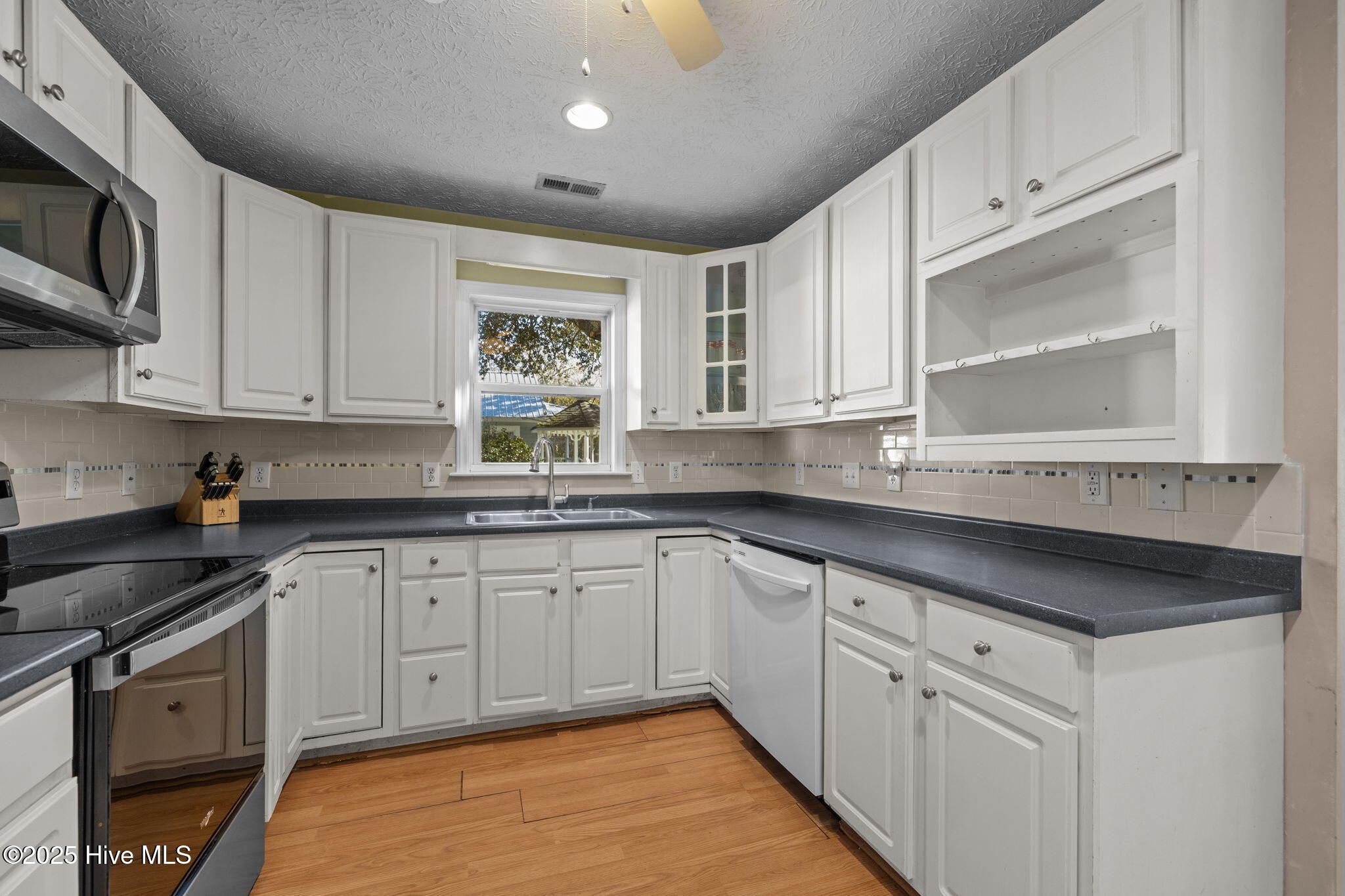 2641 Lennoxville Road Beaufort, NC 28516 - Photo 11 of 36 20-web-or-mls-1S3A2578