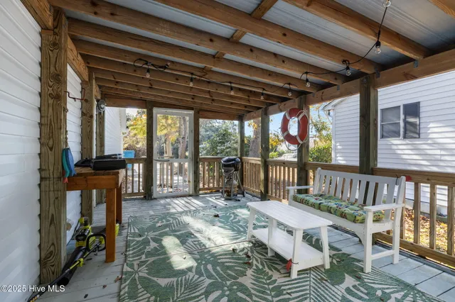 $400,000 | 2641 Lennoxville Road, Beaufort, NC 28516