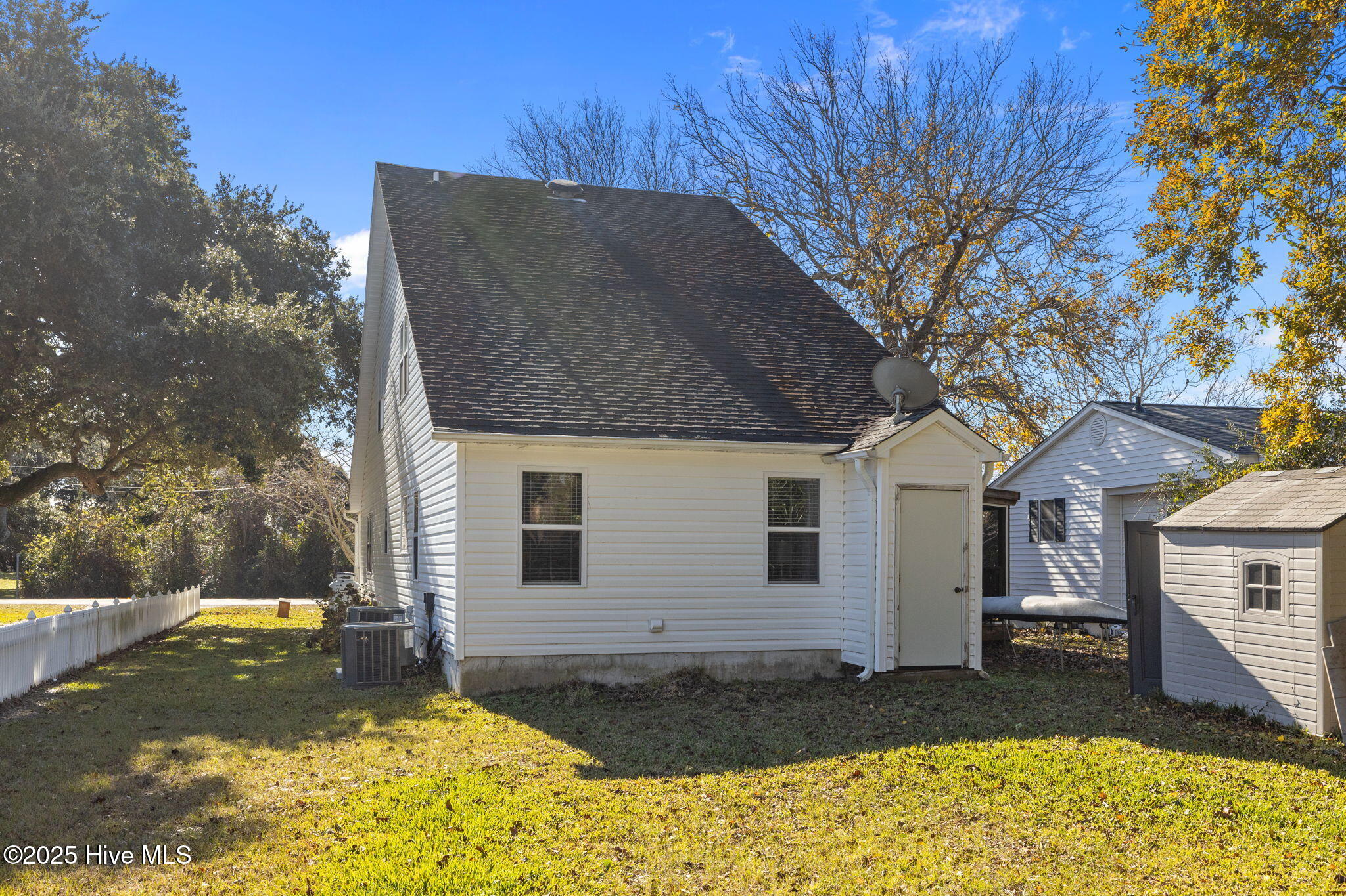 2641 Lennoxville Road Beaufort, NC 28516 - Photo 27 of 36 27-web-or-mls-1S3A2607