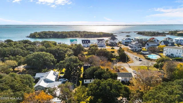 $400,000 | 2641 Lennoxville Road, Beaufort, NC 28516