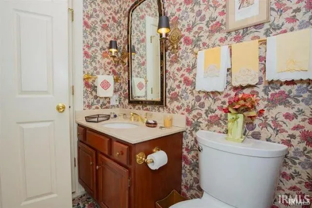 $299,900 | 210 Shane Court, Evansville, IN 47715