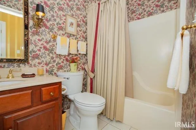 $299,900 | 210 Shane Court, Evansville, IN 47715