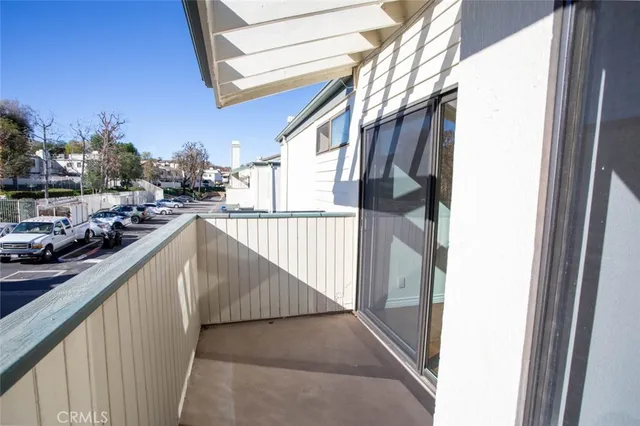$3,200 | 10475 Newhome Avenue, Unit 6, Sunland, CA 91040