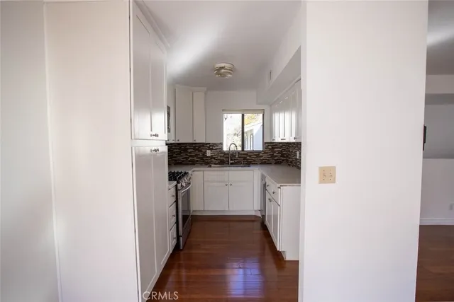 $3,200 | 10475 Newhome Avenue, Unit 6, Sunland, CA 91040