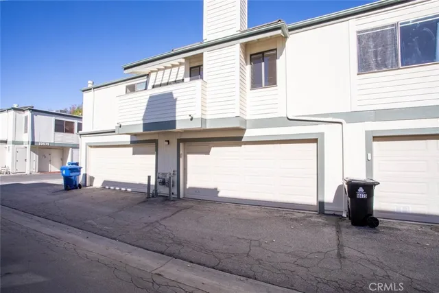 $3,200 | 10475 Newhome Avenue, Unit 6, Sunland, CA 91040