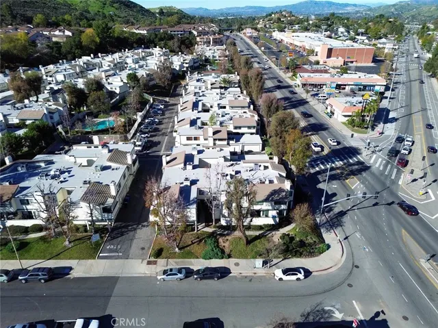$3,200 | 10475 Newhome Avenue, Unit 6, Sunland, CA 91040