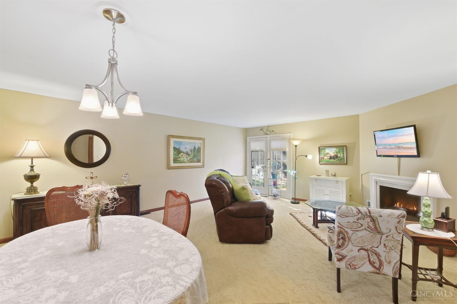 9044 Winton Road, Unit 4 Cincinnati, OH 45231 - Photo 11 of 34 Gallery Image 11