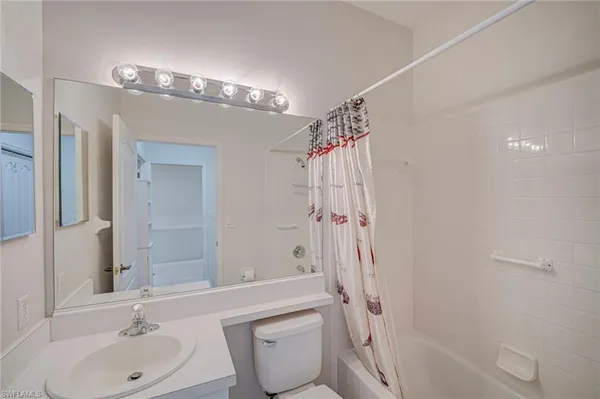 $349,900 | 20676 Candlewood Hollow, Estero, FL 33928