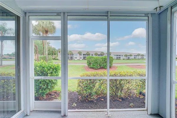 $349,900 | 20676 Candlewood Hollow, Estero, FL 33928