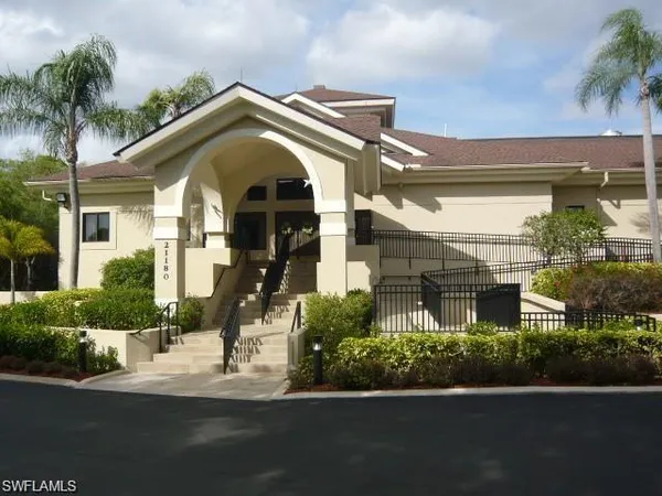 $349,900 | 20676 Candlewood Hollow, Estero, FL 33928