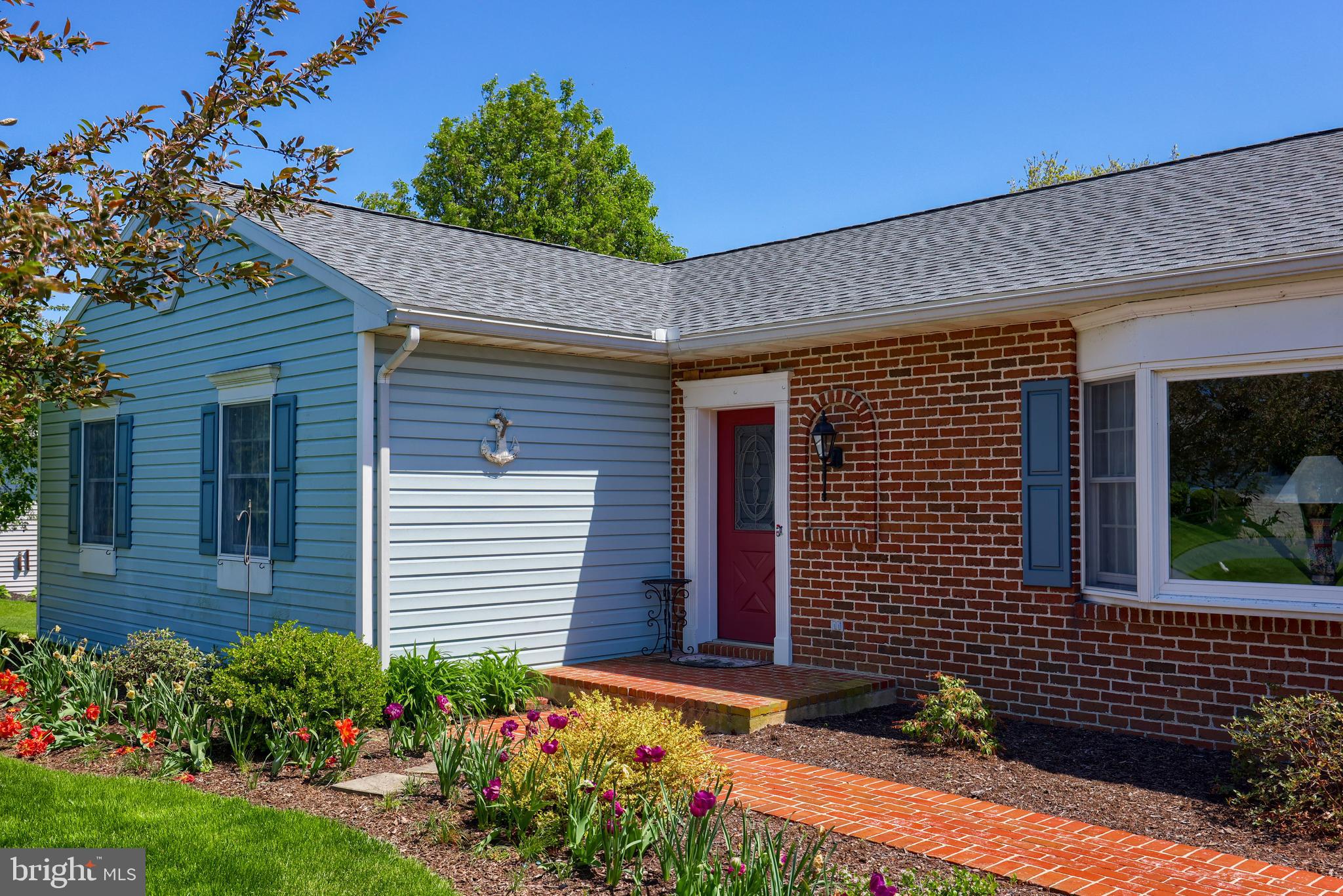 4 Kurtz Drive Lititz, PA 17543 - Photo 1 of 40 Welcome Home!