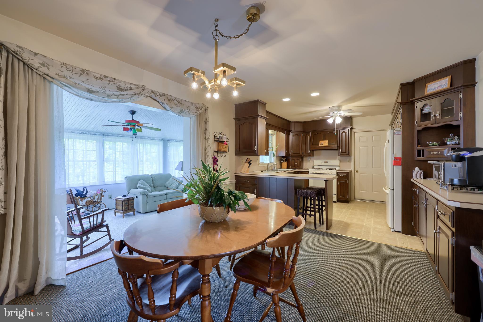4 Kurtz Drive Lititz, PA 17543 - Photo 11 of 40 Dining Area