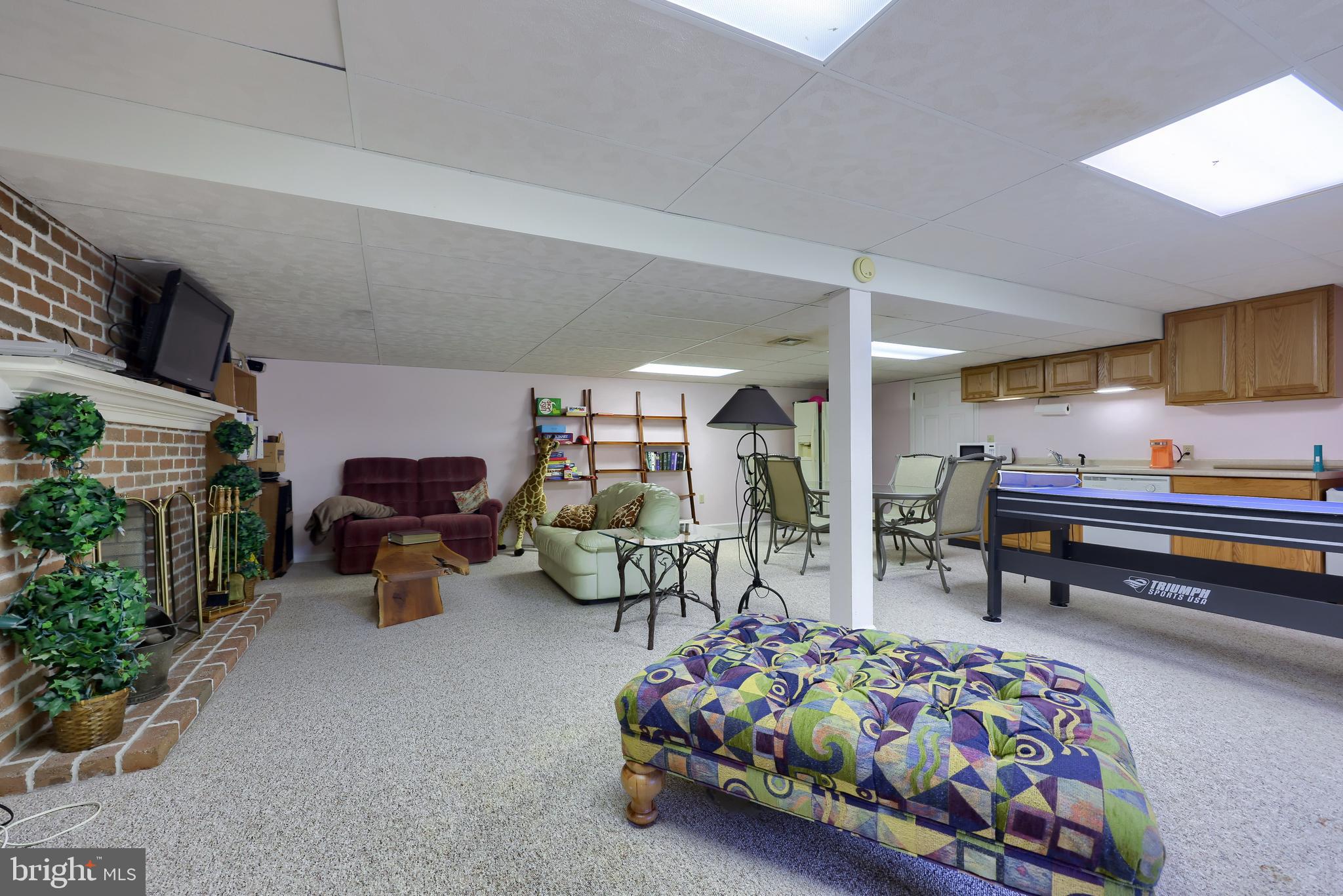 4 Kurtz Drive Lititz, PA 17543 - Photo 34 of 40 Family Room Living