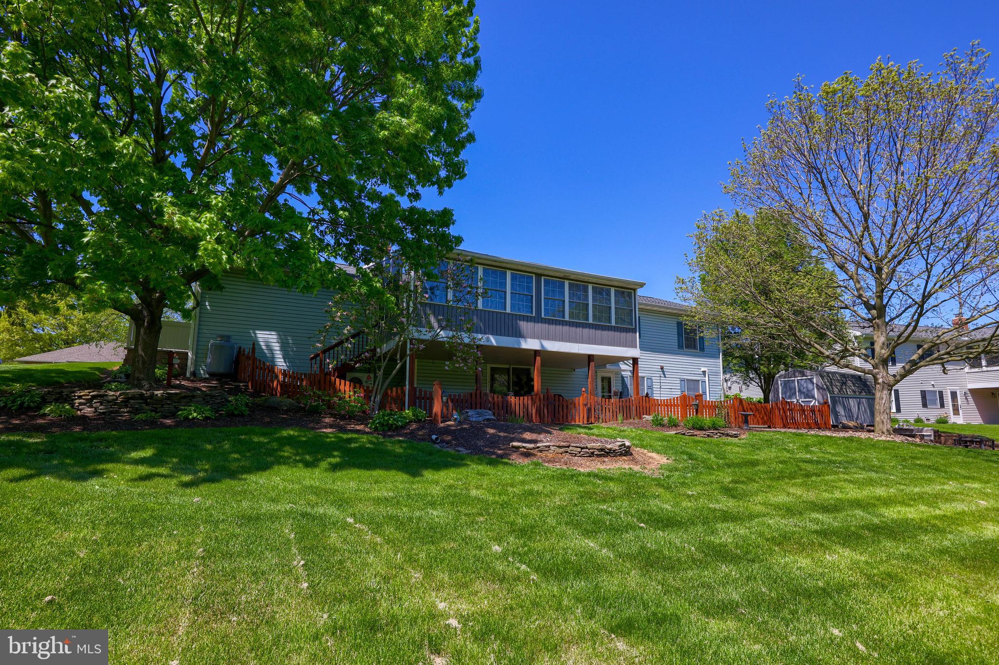 4 Kurtz Drive Lititz, PA 17543 - Photo 36 of 40 Expansive yard