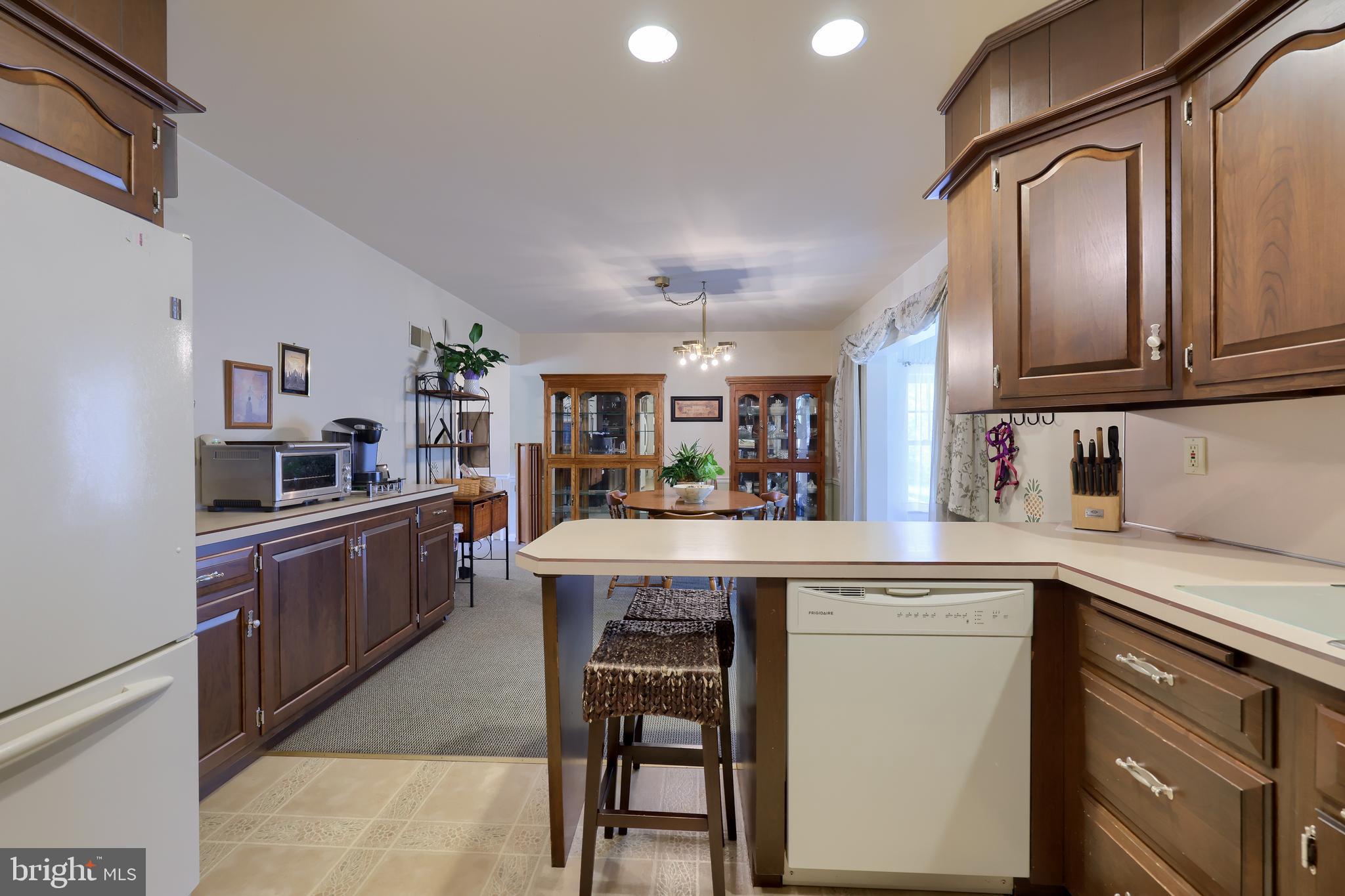 4 Kurtz Drive Lititz, PA 17543 - Photo 7 of 40 Kitchen