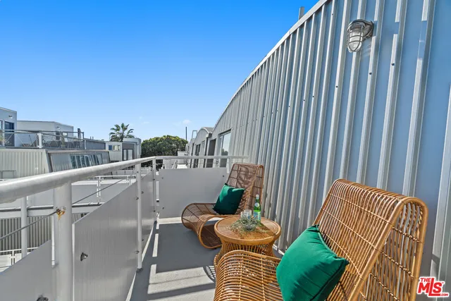 $1,349,000 | 615 Hampton Drive, Unit A309, Venice, CA 90291