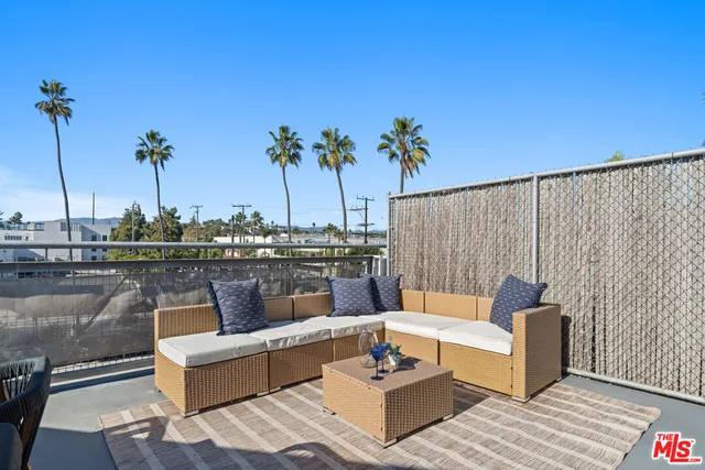 $1,349,000 | 615 Hampton Drive, Unit A309, Venice, CA 90291