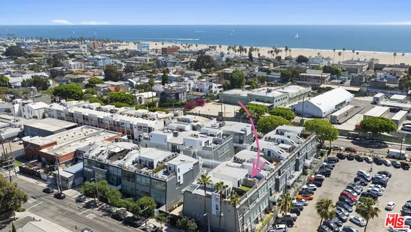 $1,349,000 | 615 Hampton Drive, Unit A309, Venice, CA 90291