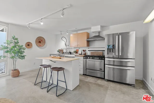 $1,349,000 | 615 Hampton Drive, Unit A309, Venice, CA 90291