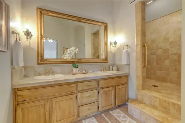 $1,025,000 | 12025 Wanderer Road, Auburn, CA 95602