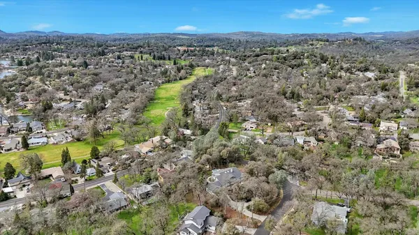 $1,025,000 | 12025 Wanderer Road, Auburn, CA 95602