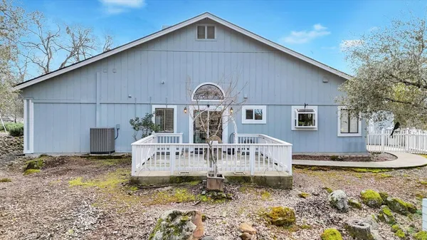 $1,025,000 | 12025 Wanderer Road, Auburn, CA 95602