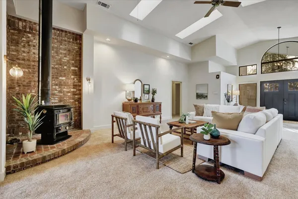 $1,025,000 | 12025 Wanderer Road, Auburn, CA 95602