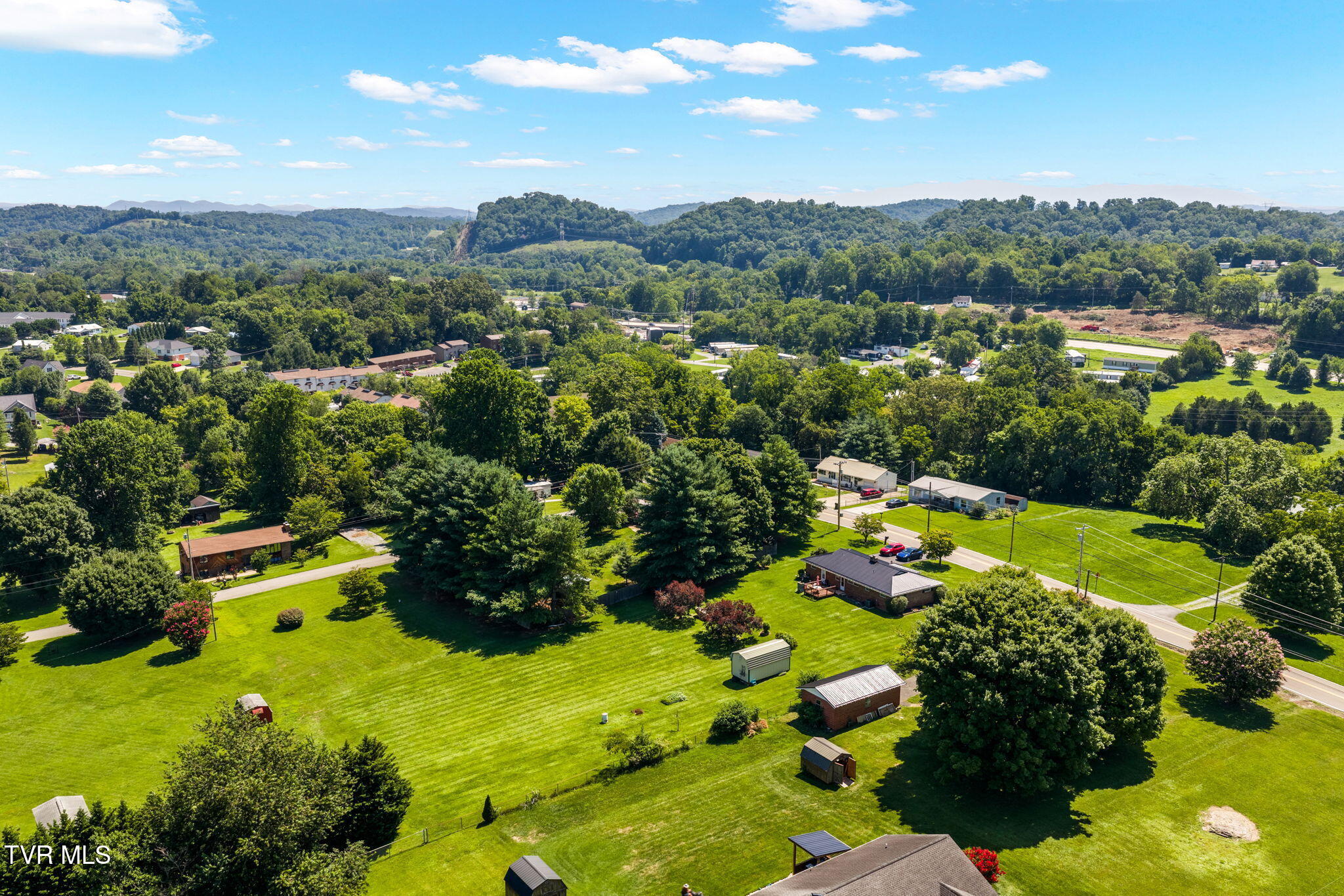239 Gray Station Road Johnson City, TN 37615 - Photo 36 of 38 29-web-or-mls-1250 Secona Way-10