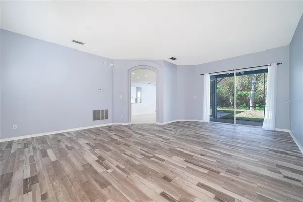 $4,400 | 8119 Lake Crowell Circle, Orlando, FL 32836