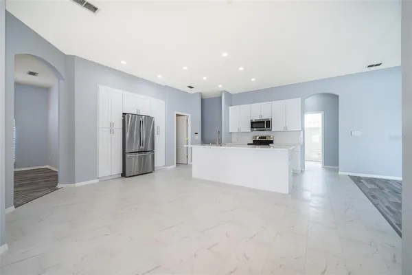 $4,400 | 8119 Lake Crowell Circle, Orlando, FL 32836