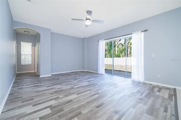 $4,400 | 8119 Lake Crowell Circle, Orlando, FL 32836