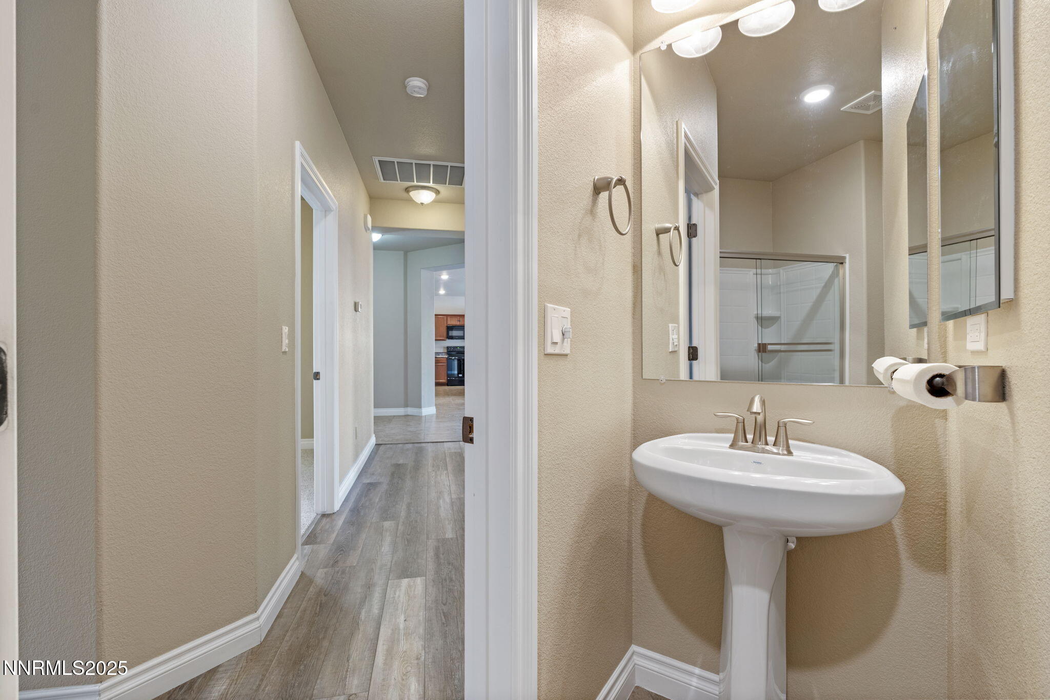 18501 Outpost Court Reno, NV 89508 - Photo 21 of 36 18-web-or-mls-DSC01743