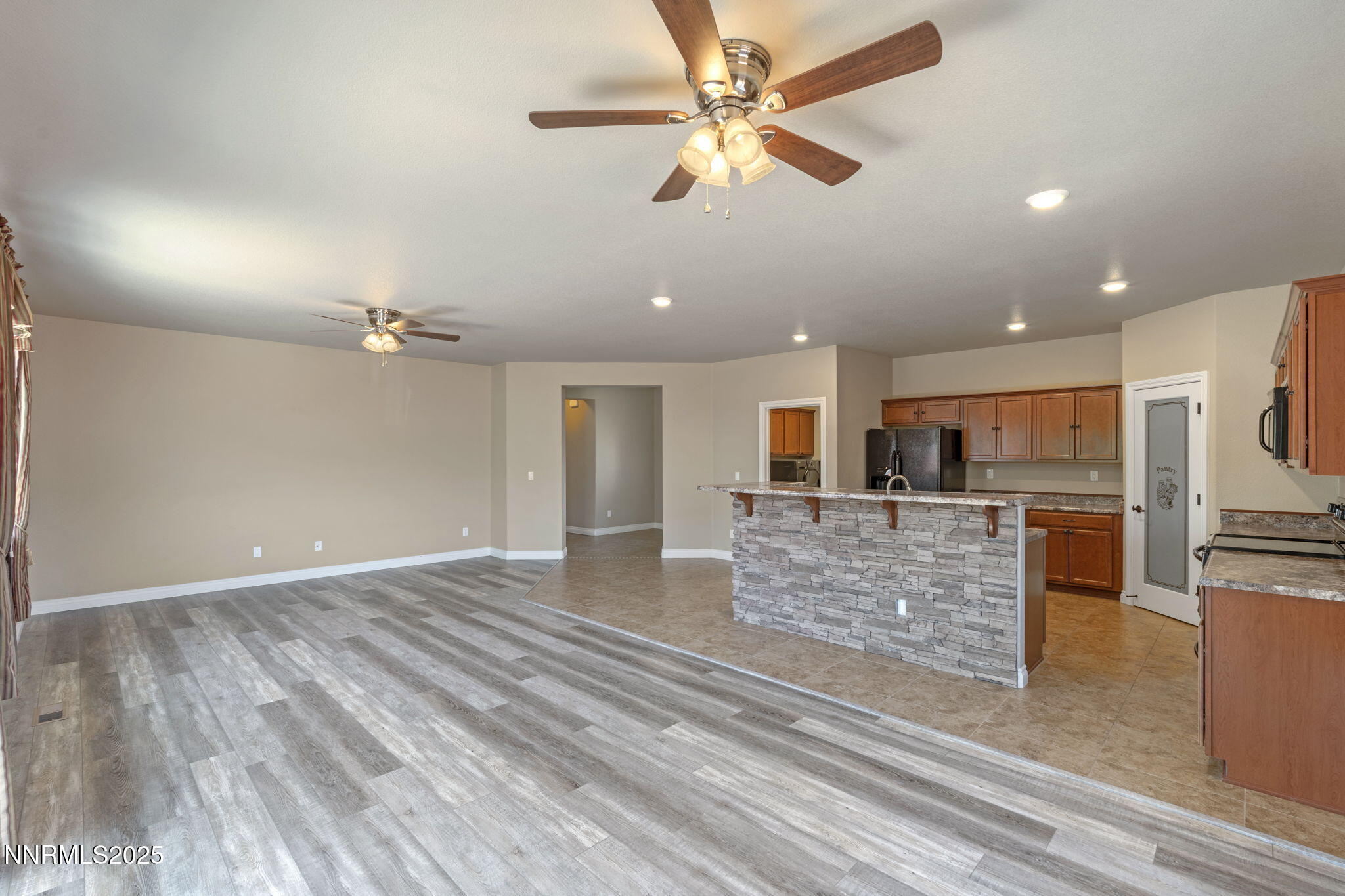 18501 Outpost Court Reno, NV 89508 - Photo 10 of 36 10-web-or-mls-DSC01658