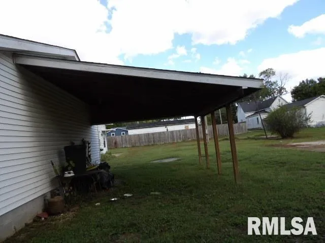 $55,000 | 205 West Washington Street, Carrier Mills, IL 62917