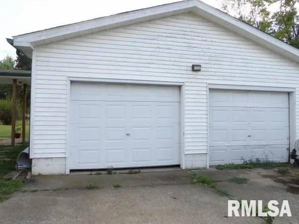 $65,000 | 205 West Washington Street, Carrier Mills, IL 62917