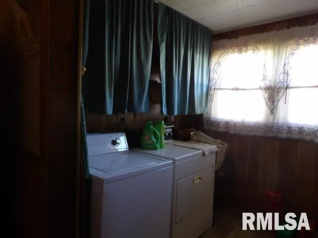 $55,000 | 205 West Washington Street, Carrier Mills, IL 62917