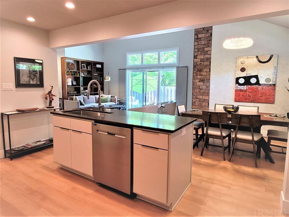 2401 East Boston Road Bloomington, IN 47401 - Photo 10 of 27