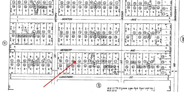 a black and white photo of a room