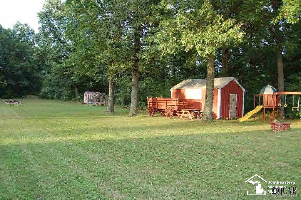 14014 Ida Center Road Ida, MI 48140 - Photo 8 of 40 21205852-7.JPG