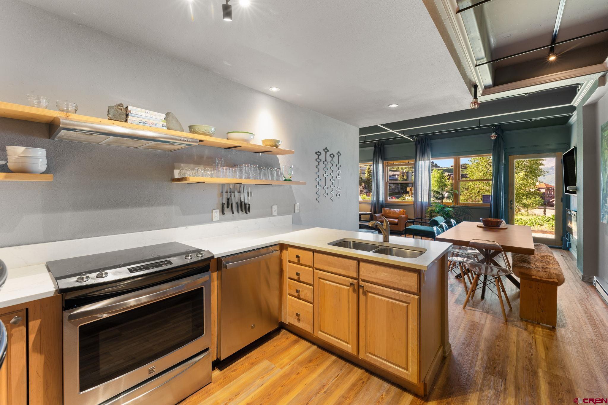 11 Snowmass Road, Unit 33 Crested Butte, CO 81225 - Photo 2 of 45