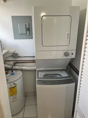 $2,990 | Undisclosed Address, Pompano Beach, FL 33062