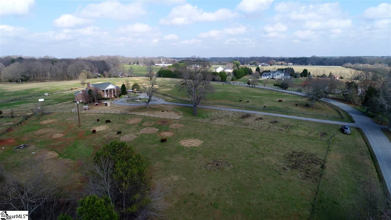 323 Ray Road Piedmont, SC 29673 - Photo 2 of 36