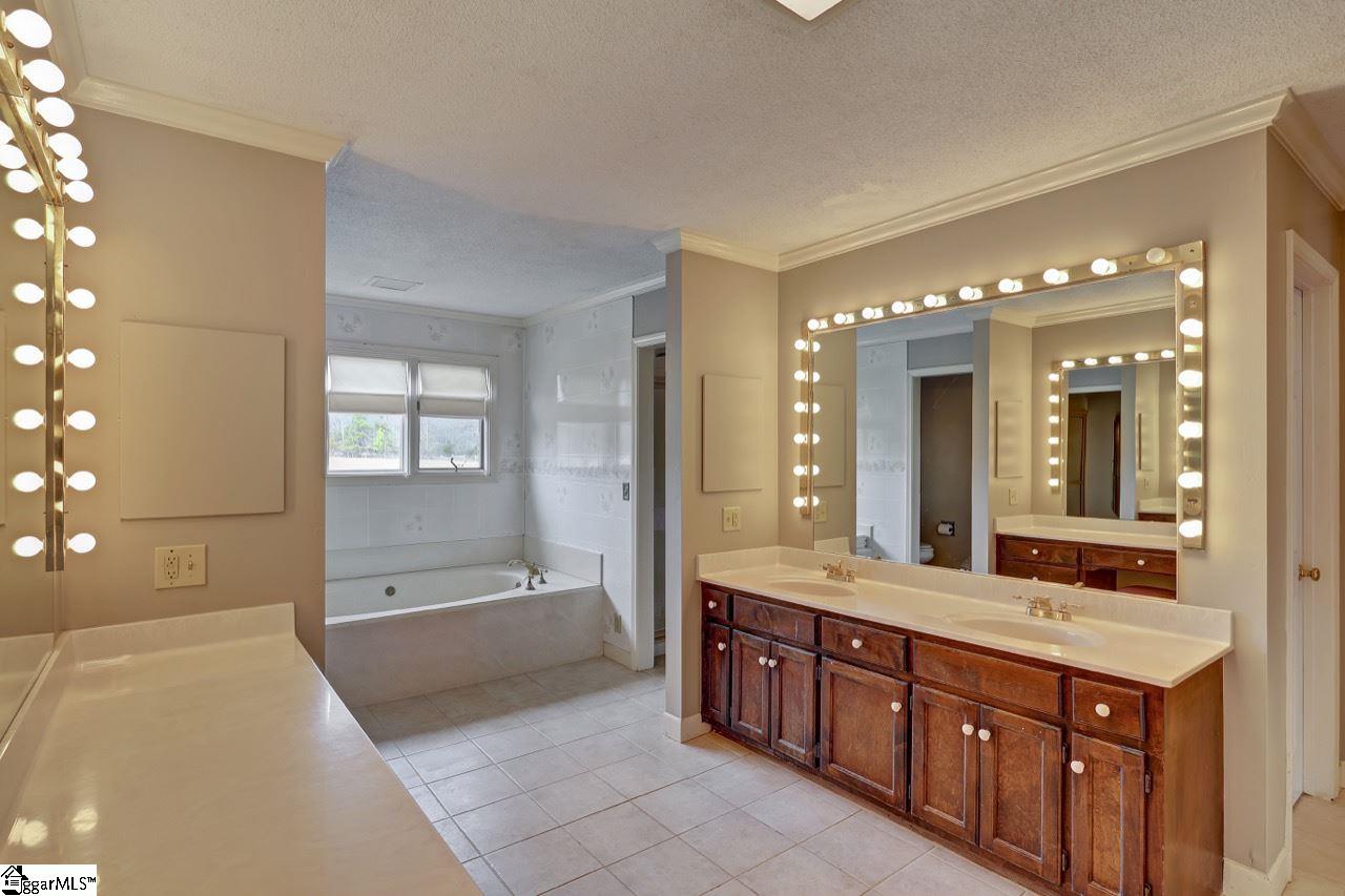 323 Ray Road Piedmont, SC 29673 - Photo 34 of 36