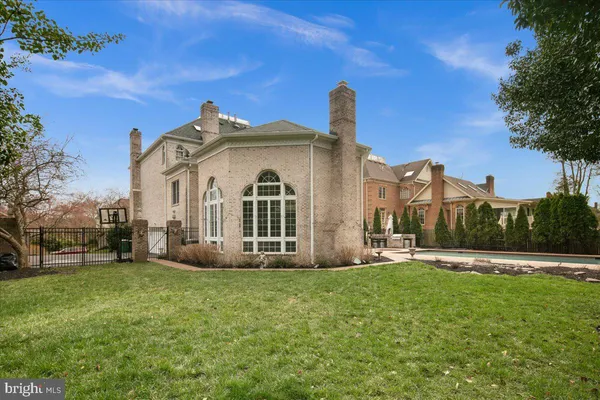 $1,549,000 | 9498 Lynnhall Place, Alexandria, VA 22309