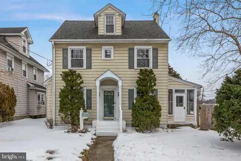 $350,000 | 726 Pennsylvania Avenue, Palmyra, NJ 08065