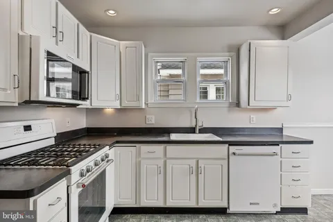 $350,000 | 726 Pennsylvania Avenue, Palmyra, NJ 08065